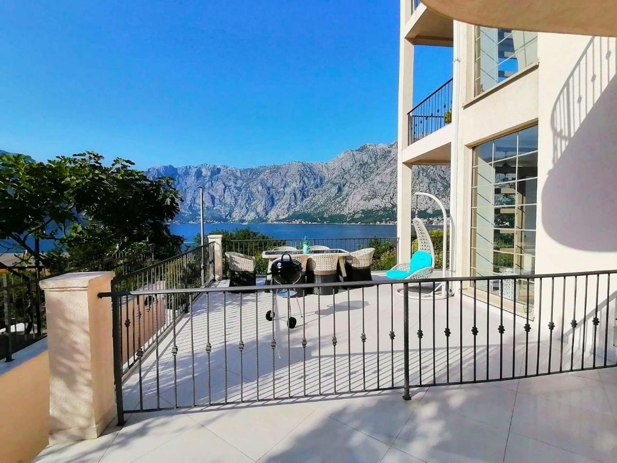 Blue Bay 2 Bedroom Apartment Prčanj Extérieur photo